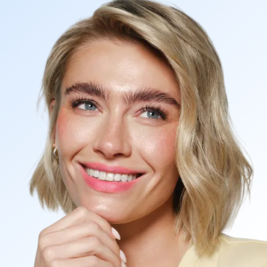 Cabello rubio o gris