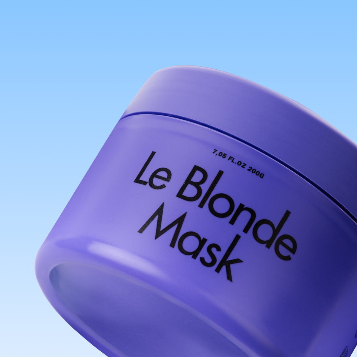 Le Blonde Mask